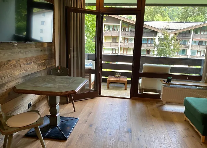 Chalet-Stil Mit Pool Und Bergblick