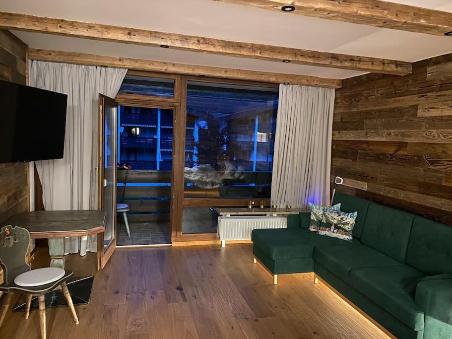 Chalet-stil Mit Pool Und Bergblick * Sankt Martin bei Lofer