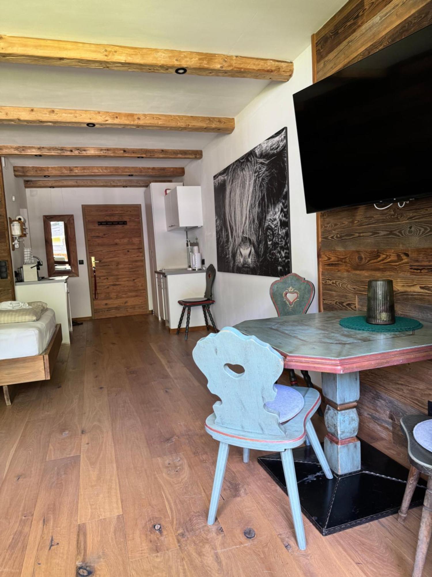 Chalet-stil Mit Pool Und Bergblick Appartement *